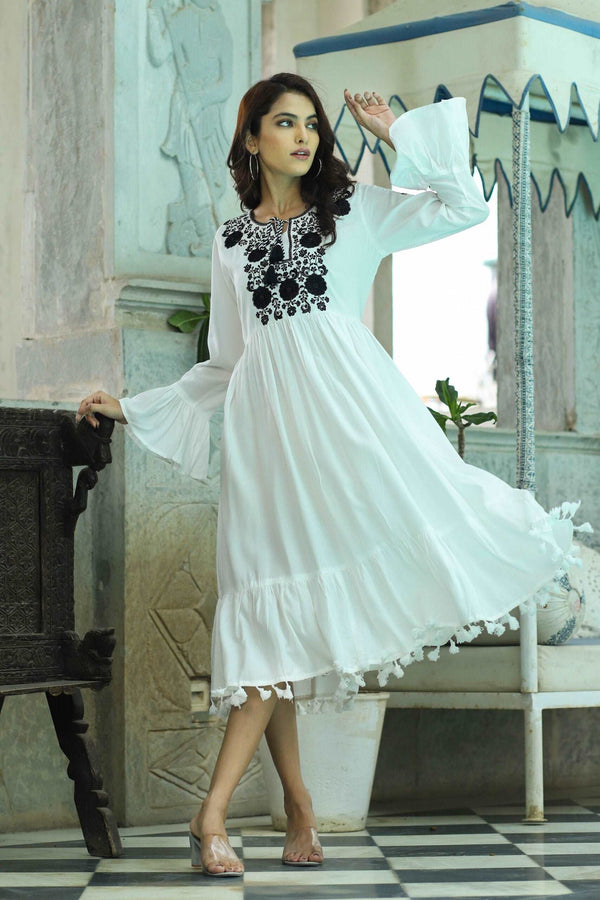 LINEN FABRIC EMBROIDERY MIDI DRESS COLOR OFF-WHITE