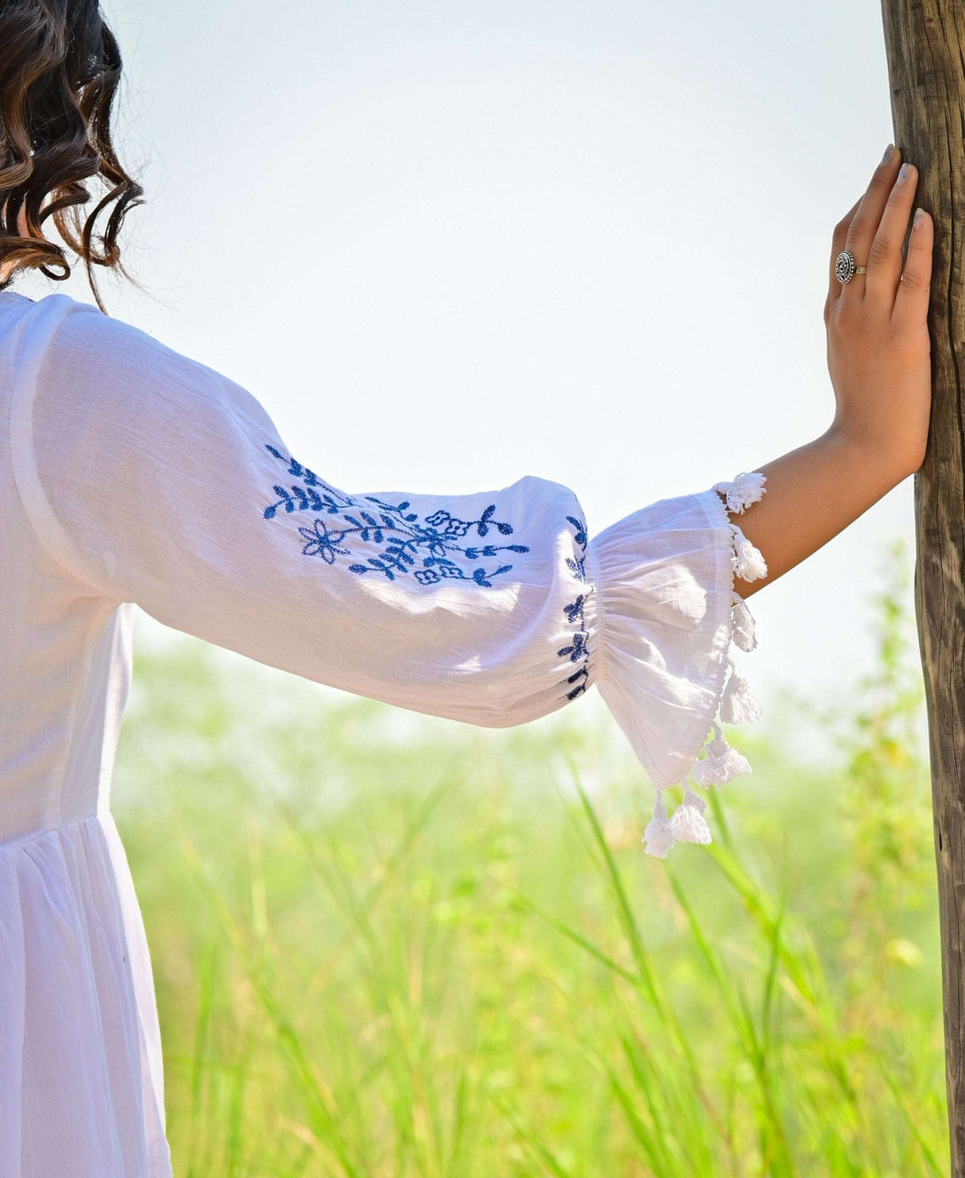 WHITE EMBROIDERY COTTON MIDI DRESS